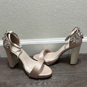 badgley mischka heels